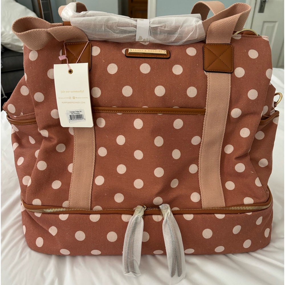 Poppy & Peonies Voyager Polka Dot